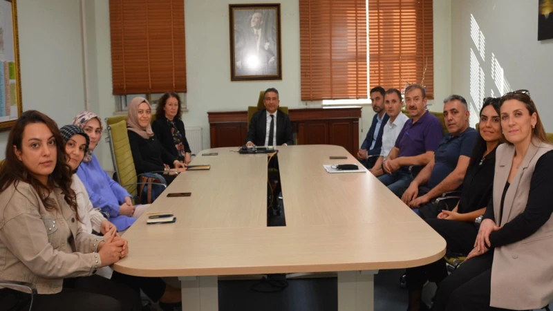 Anadolu Mektebi faaliyetleri görüşüldü