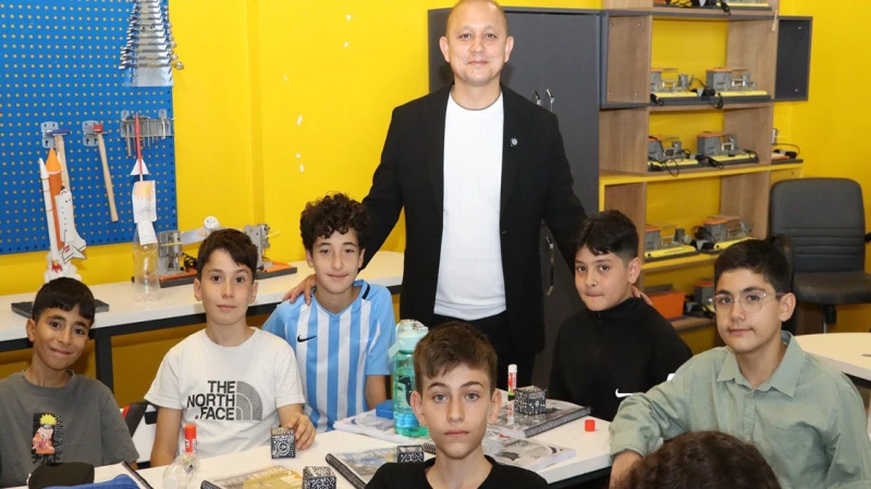 Başkan Önal “Geleceğin bilim insanları bu sıralardan yetişiyor”