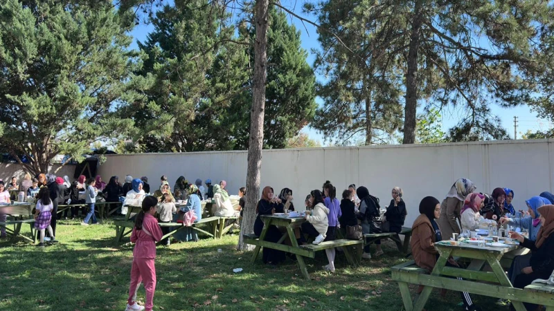 Süleymaniye Okulları’nda aile kahvaltısı