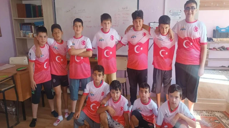 Miniklerden Filistin için anlamlı destek