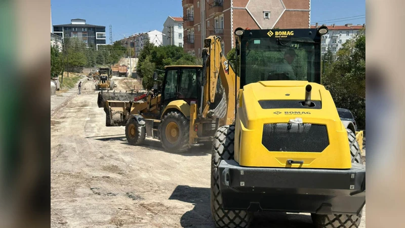 Mahalleler sıcak asfalta kavuşuyor