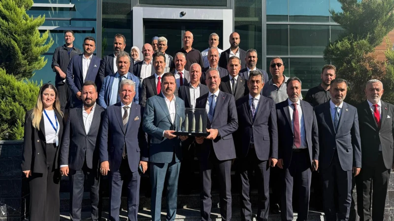 Abdülhamit Gül’den Sinerji A.Ş’ye ziyaret