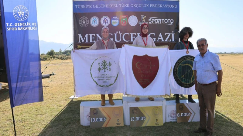 Kandemir’den Türkiye İkinciliği!