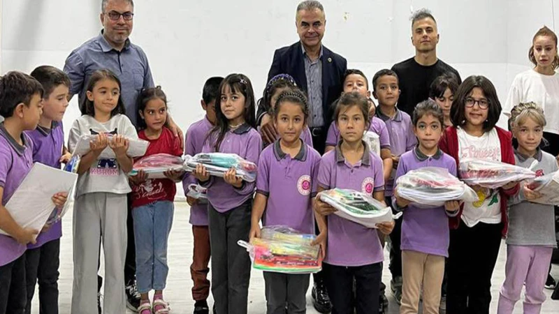 Sulakyurt’ta miniklere çanta ve kırtasiye desteği