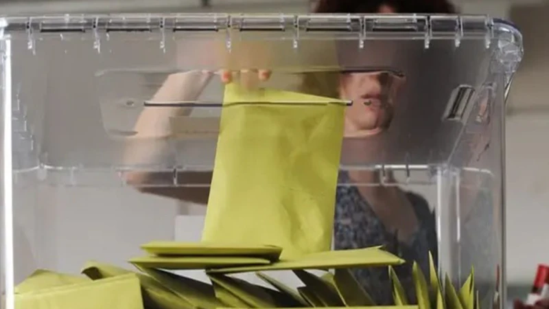 Karaahmetli Köyü’nde yeni muhtar Halil Apaydın oldu