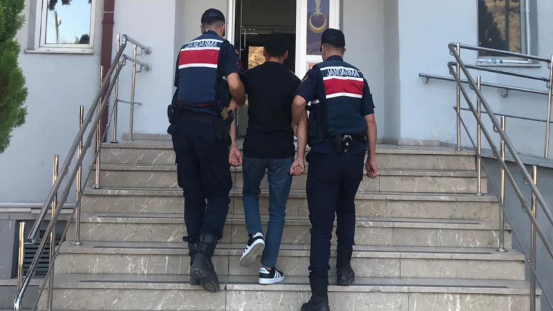 Uyuşturucu suçlusunu jandarma yakaladı!