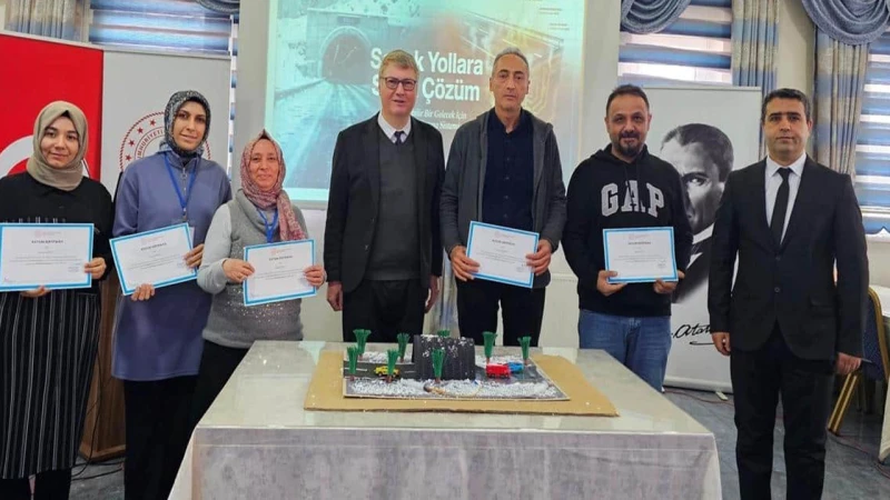 Kırıkkale’de önemli “Scientix Projesi STEM Eğitimi” çalıştayı tamamlandı