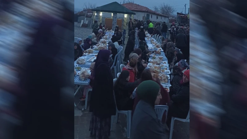 Mahmutlar Şarklısı Köyü’nde geleneksel iftar buluşması