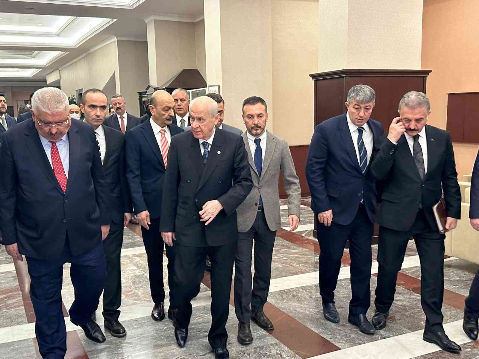 MHP’nin Kızılcahamam ‘seçim’ kampı başladı