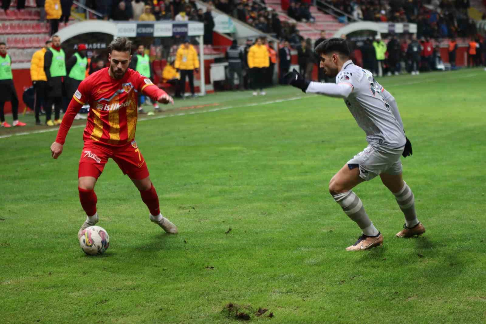 Spor Toto Süper Lig: Kayserispor: 1 - Medipol Başakşehir: 0 (Maç sonucu)