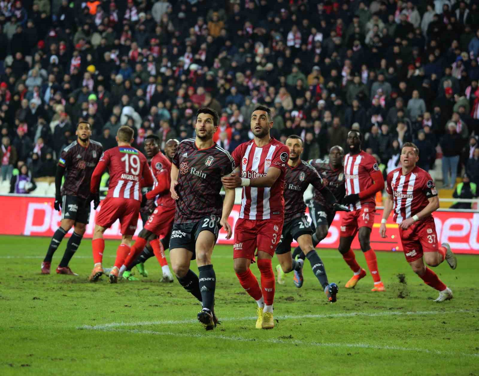 Spor Toto Süper Lig: DG Sivasspor: 1 - Beşiktaş: 0 (Maç sonucu)