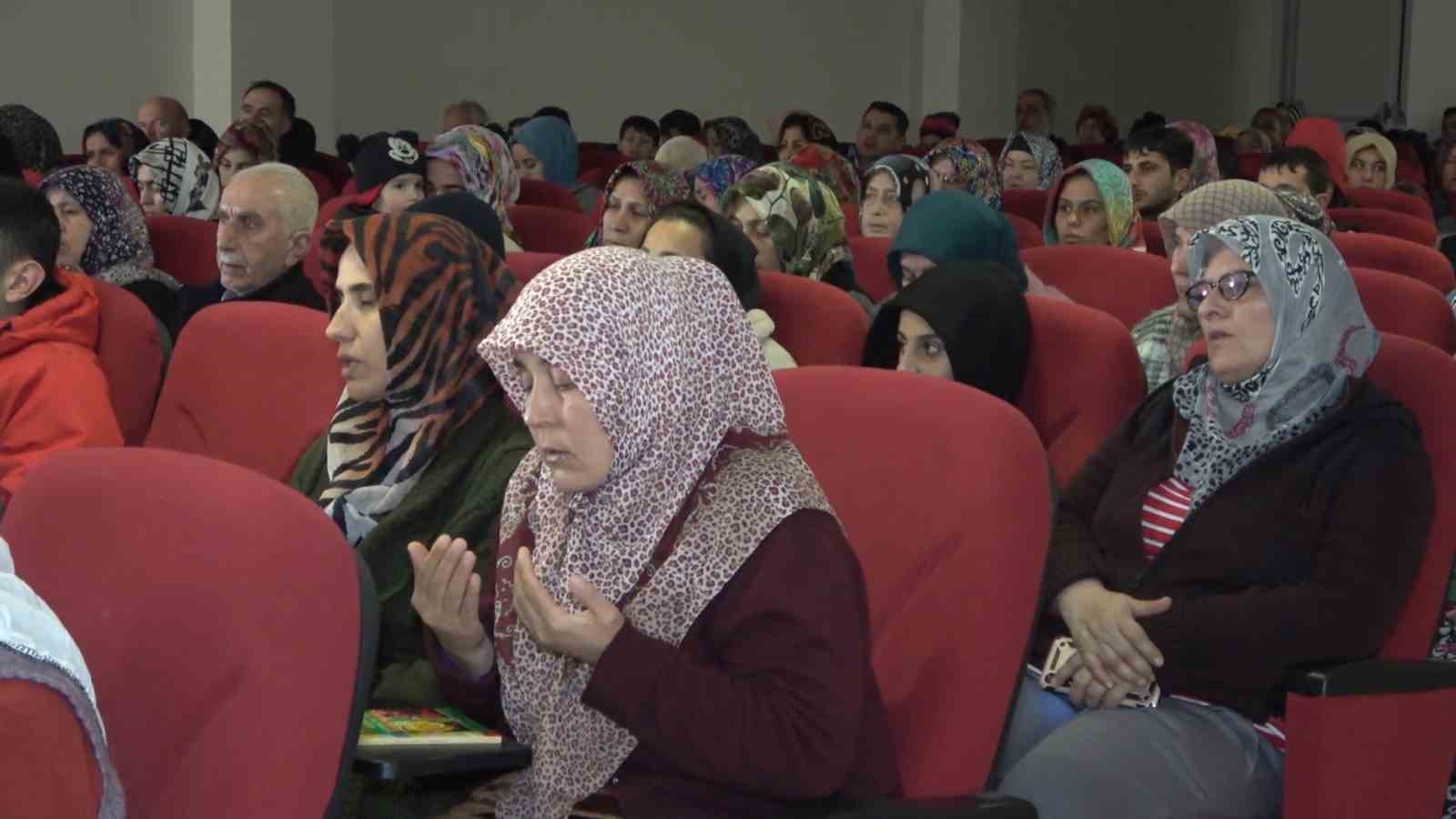 Kırıkkale’de depremde hayatını kaybedenler için mevlit okutuldu