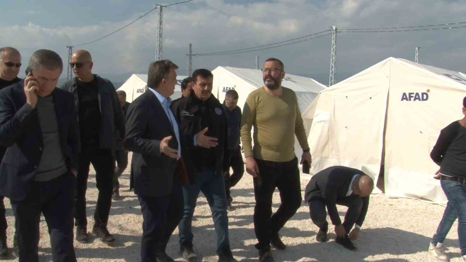 11. Cumhurbaşkanı Abdullah Gül deprem bölgesi Hatay’da