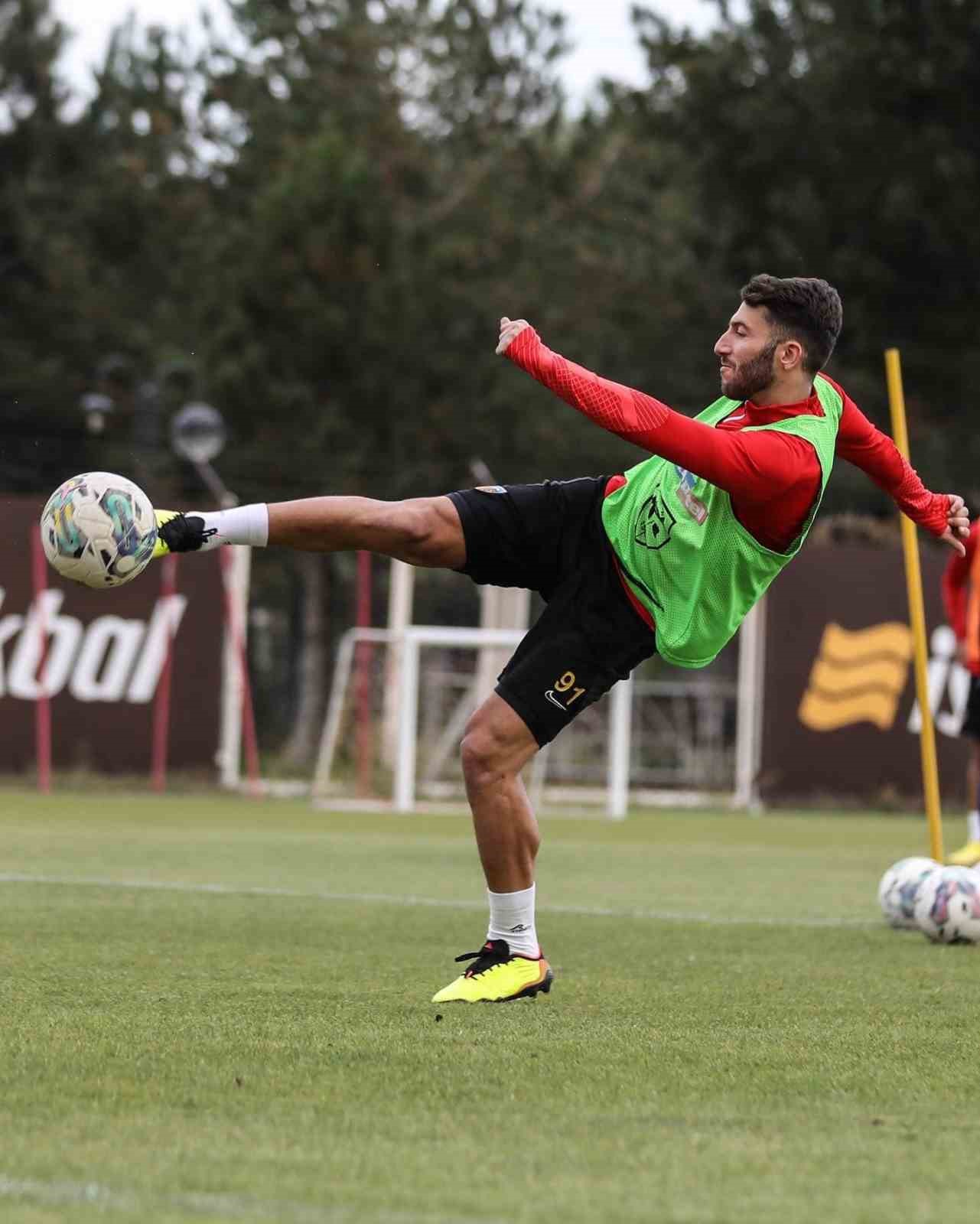 Kayserispor 5 futbolcu gönderdi