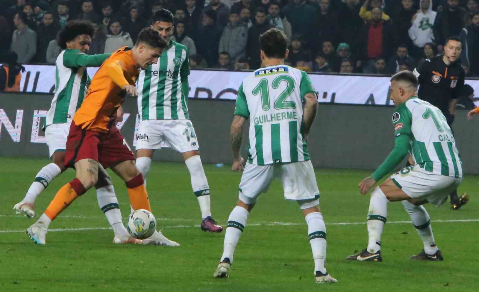 Spor Toto Süper Lig: Konyaspor: 2 - Galatasaray: 1 (Maç sonucu)