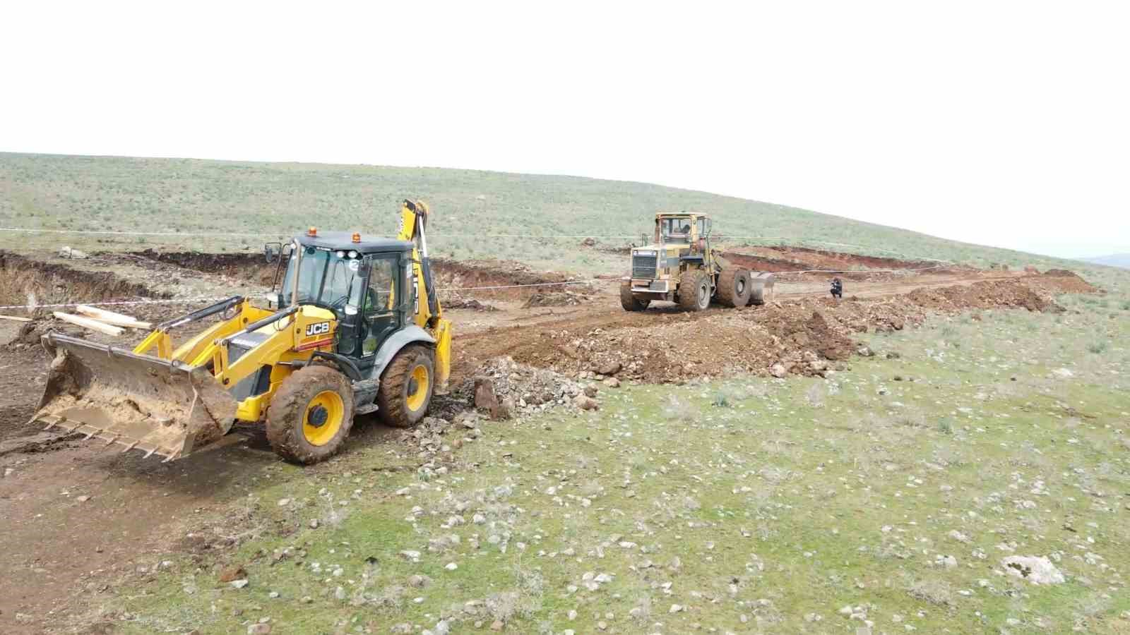 Bakan Kurum: “143 bin 261 köy evi için Gaziantep’in Nurdağı ilçesine bağlı 7 köyde de 310 kalıcı konut inşa çalışmasına başlandı”