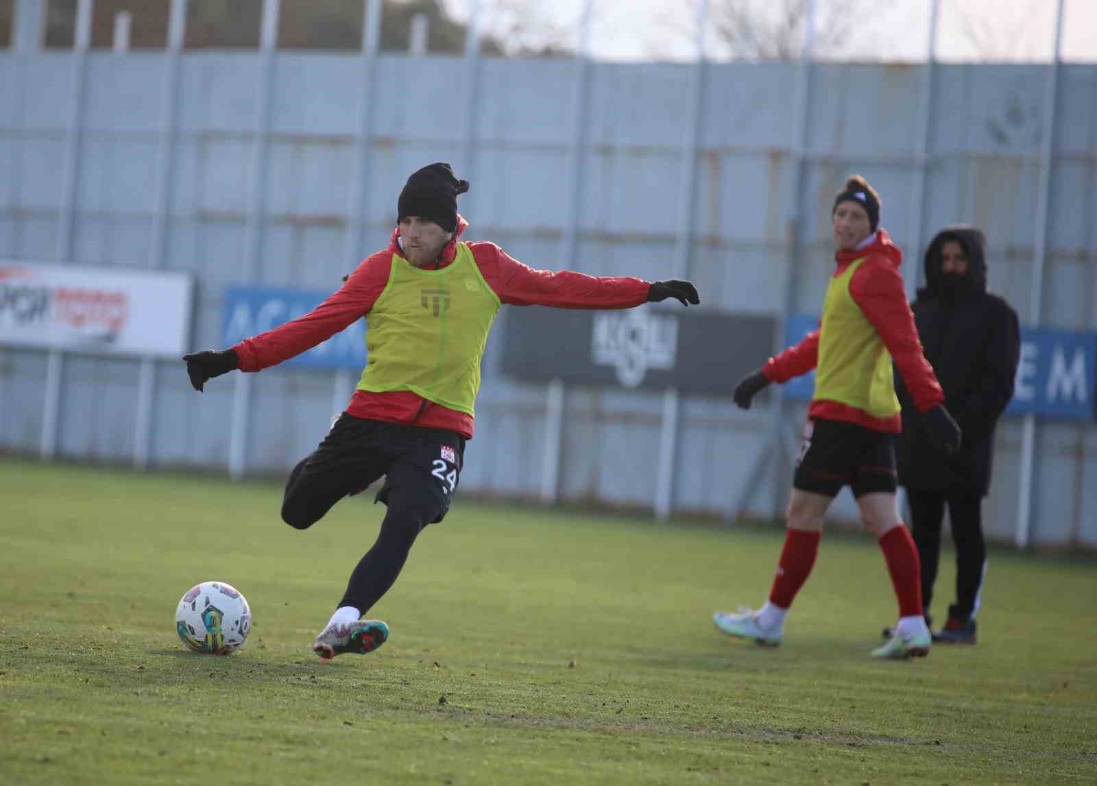 Sivasspor 3 puan parolasıyla hazırlanıyor