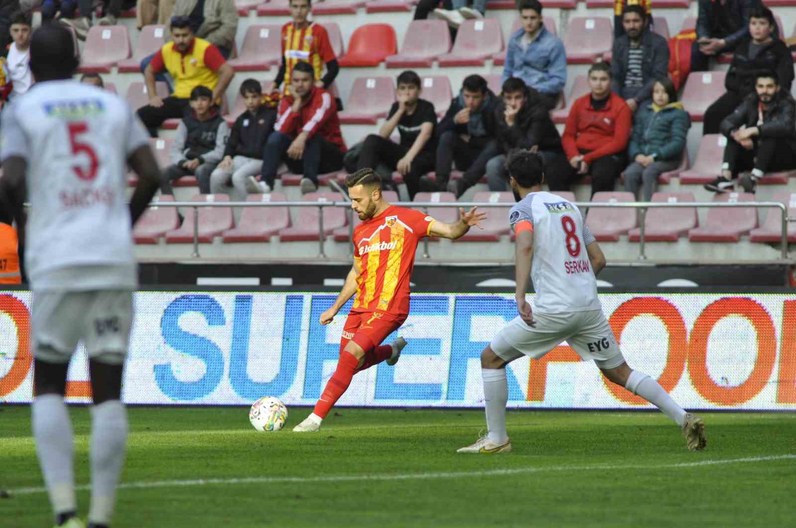 Spor Toto Süper Lig: Kayserispor: 3 - Ümraniyespor: 1 (Maç sonucu)