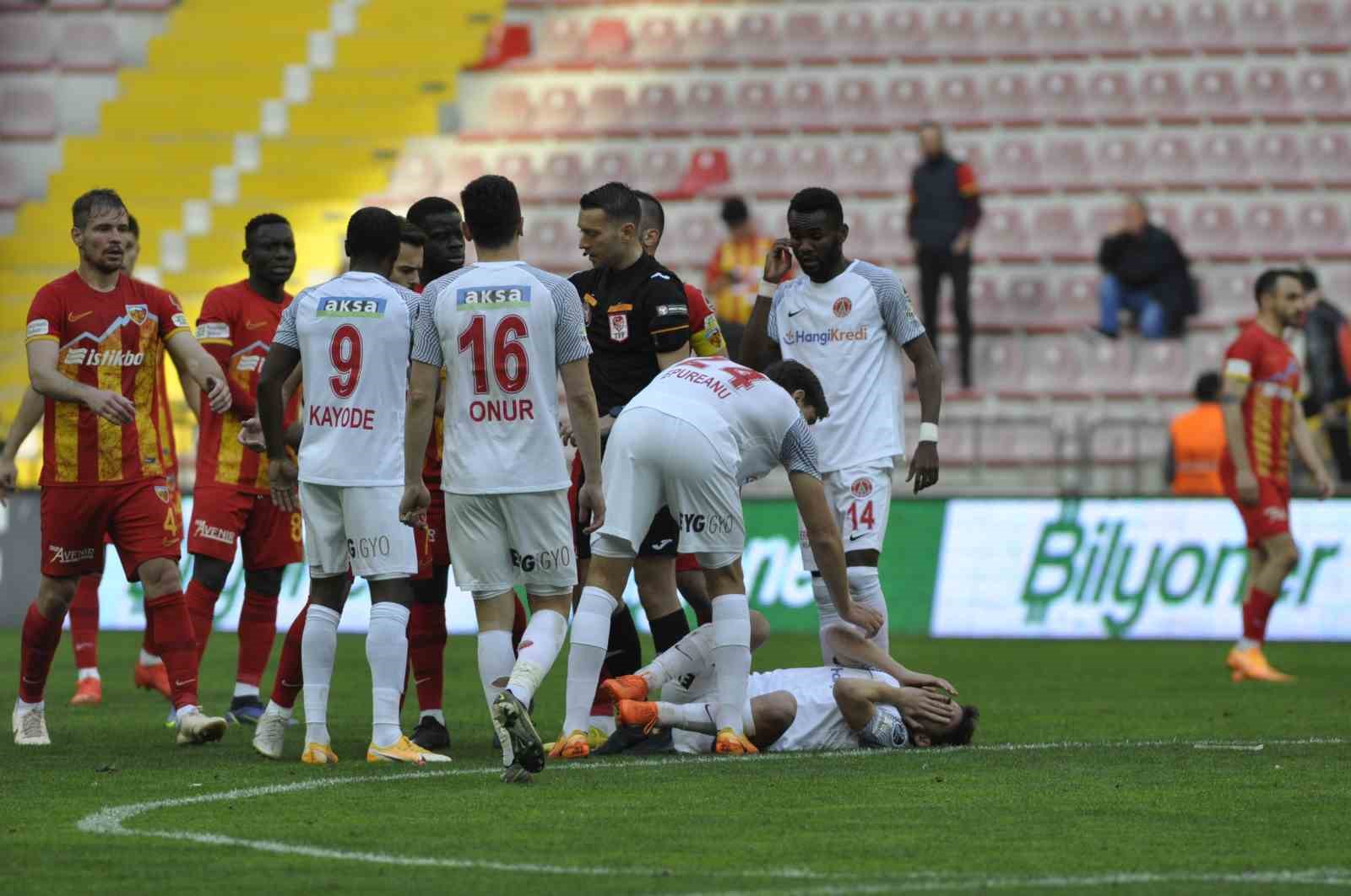 Spor Toto Süper Lig: Kayserispor: 3 - Ümraniyespor: 1 (Maç sonucu)