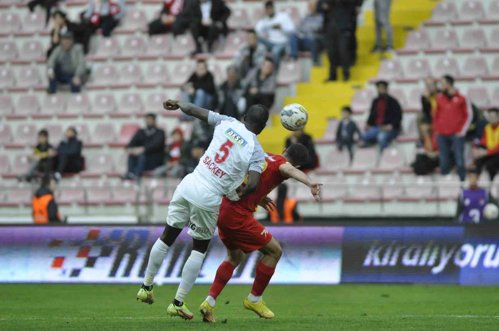 Spor Toto Süper Lig: Kayserispor: 3 - Ümraniyespor: 1 (Maç sonucu)