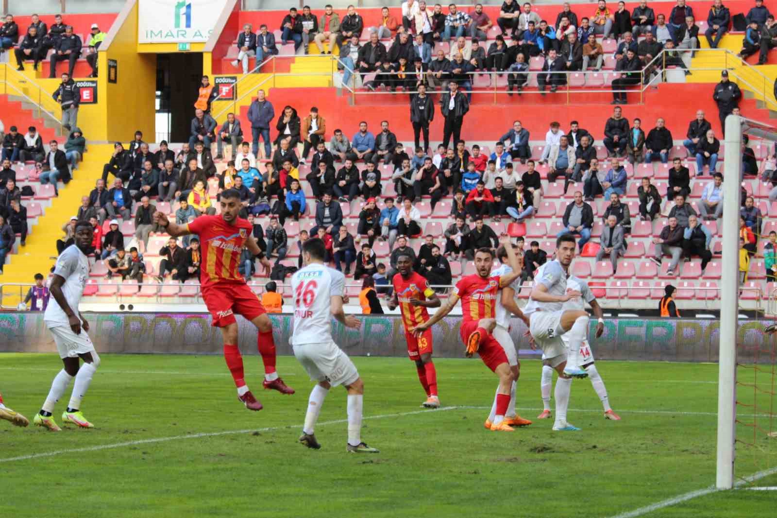 Spor Toto Süper Lig: Kayserispor: 3 - Ümraniyespor: 1 (Maç sonucu)