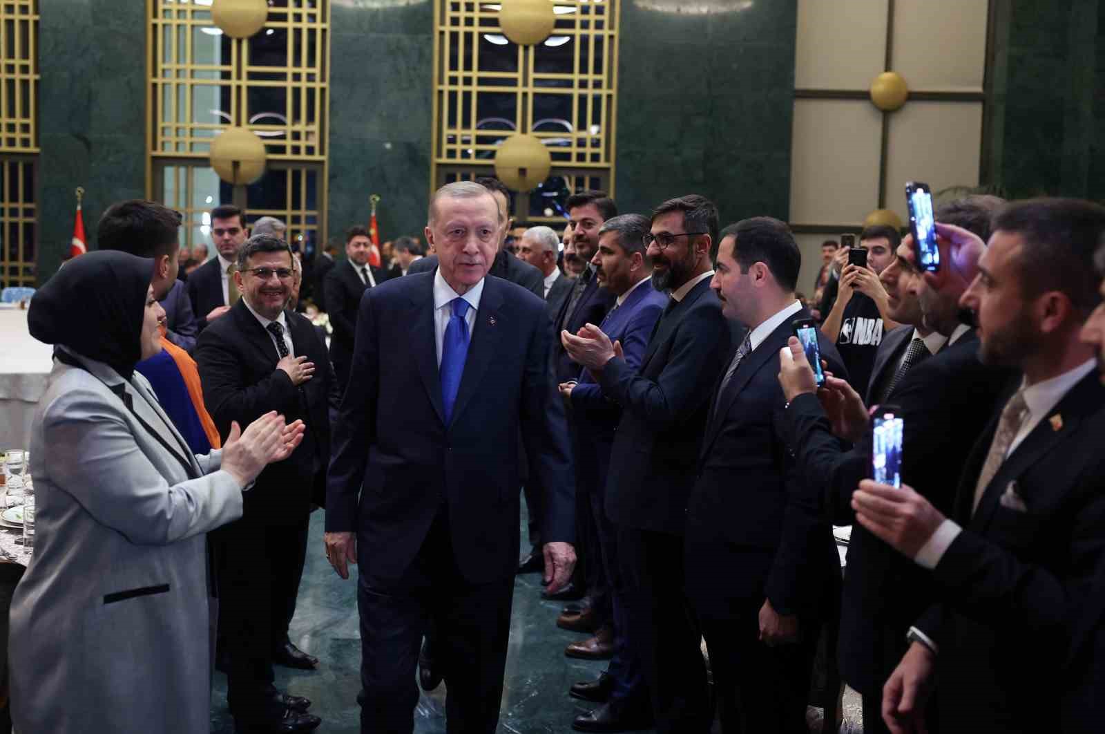 Cumhurbaşkanı Erdoğan: “Ramazan Bayramı’nda Gaziantep Nurdağı ve Kahramanmaraş Türkoğlu’nda ilk köy evlerinin teslimatını gerçekleştireceğiz"