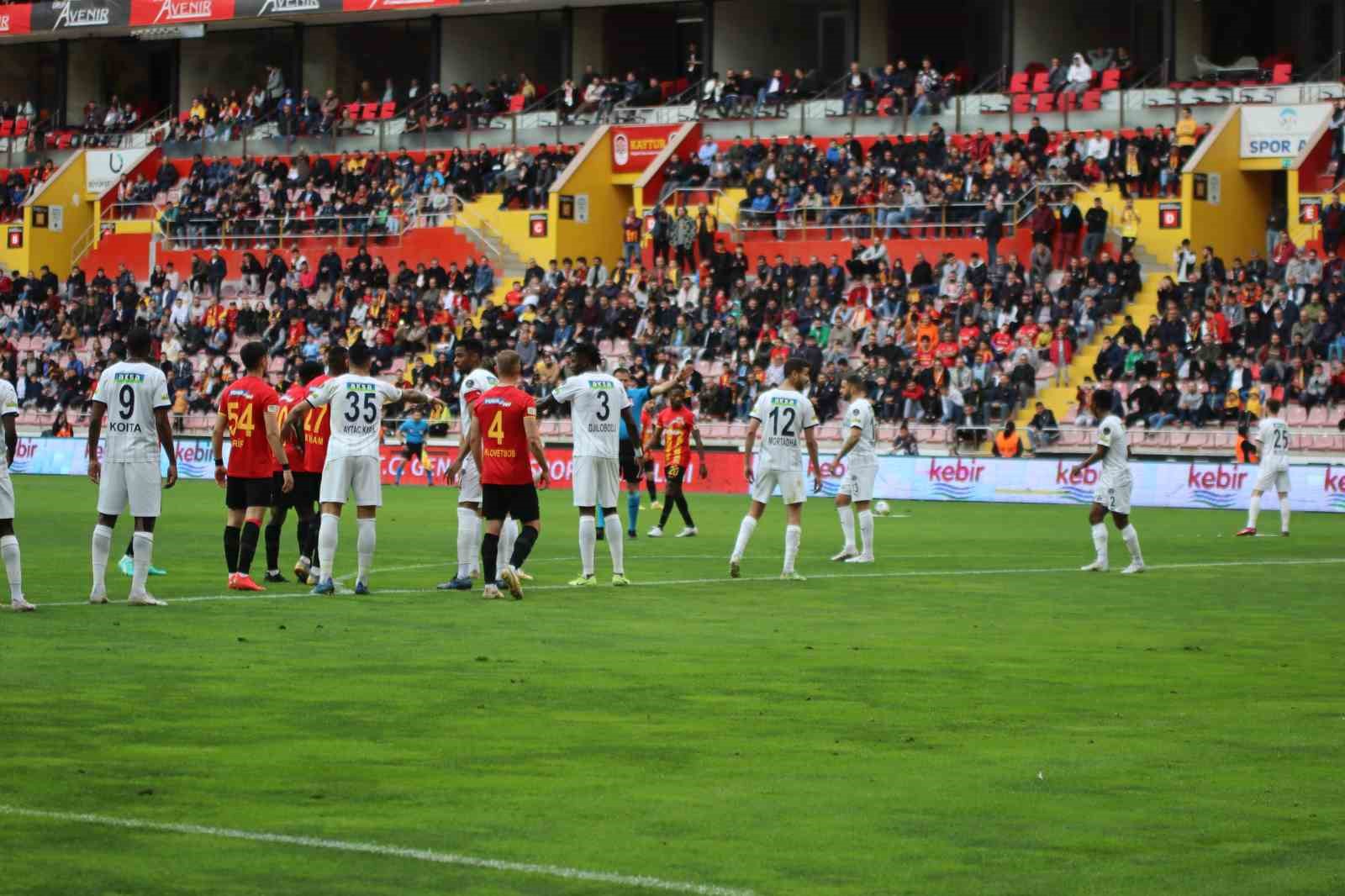 Spor Toto Süper Lig: Kayserispor: 0 - Kasımpaşa: 0 (Maç sonucu)