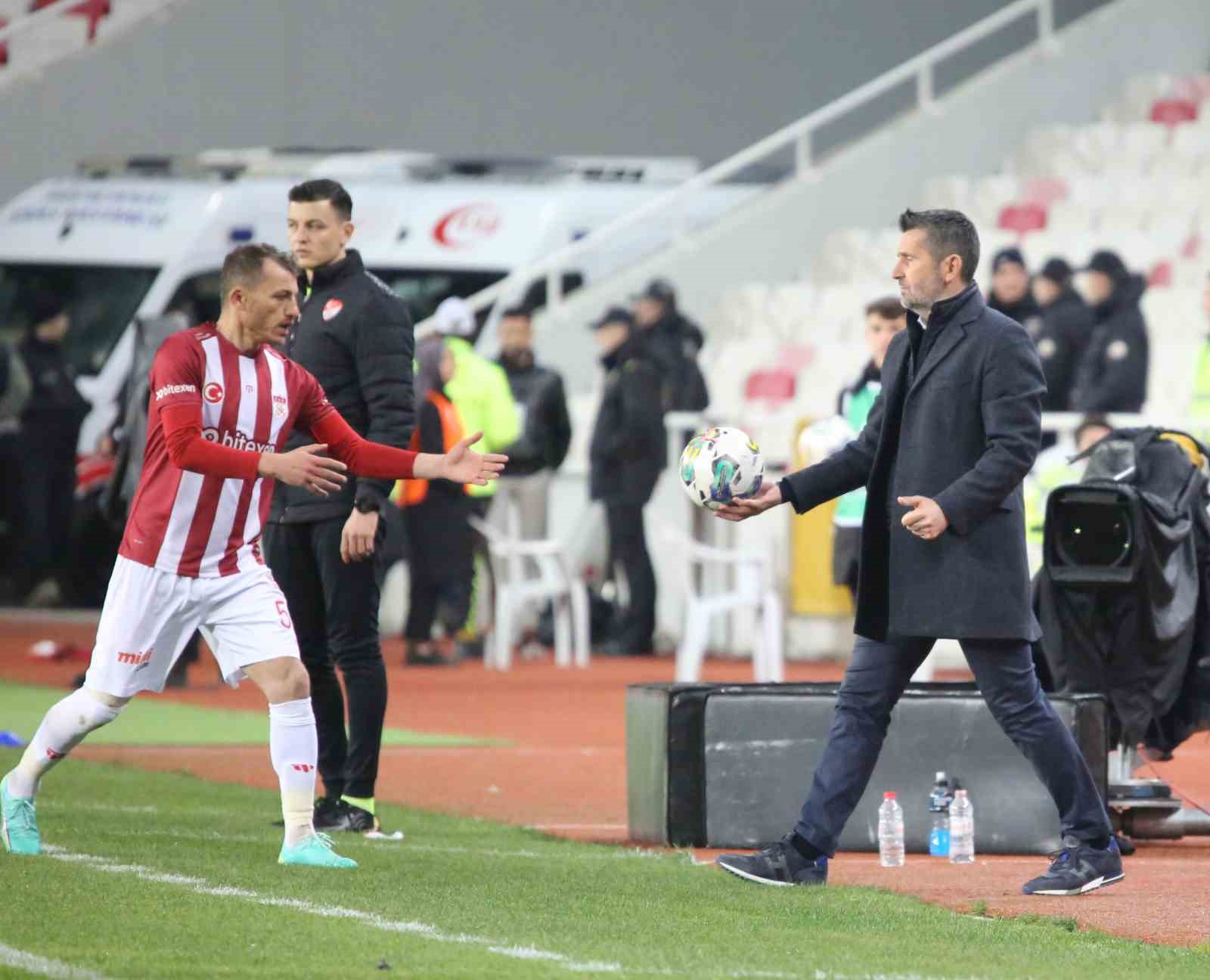 Spor Toto Süper Lig: DG Sivasspor: 4 - Trabzonspor: 1 (Maç sonucu)