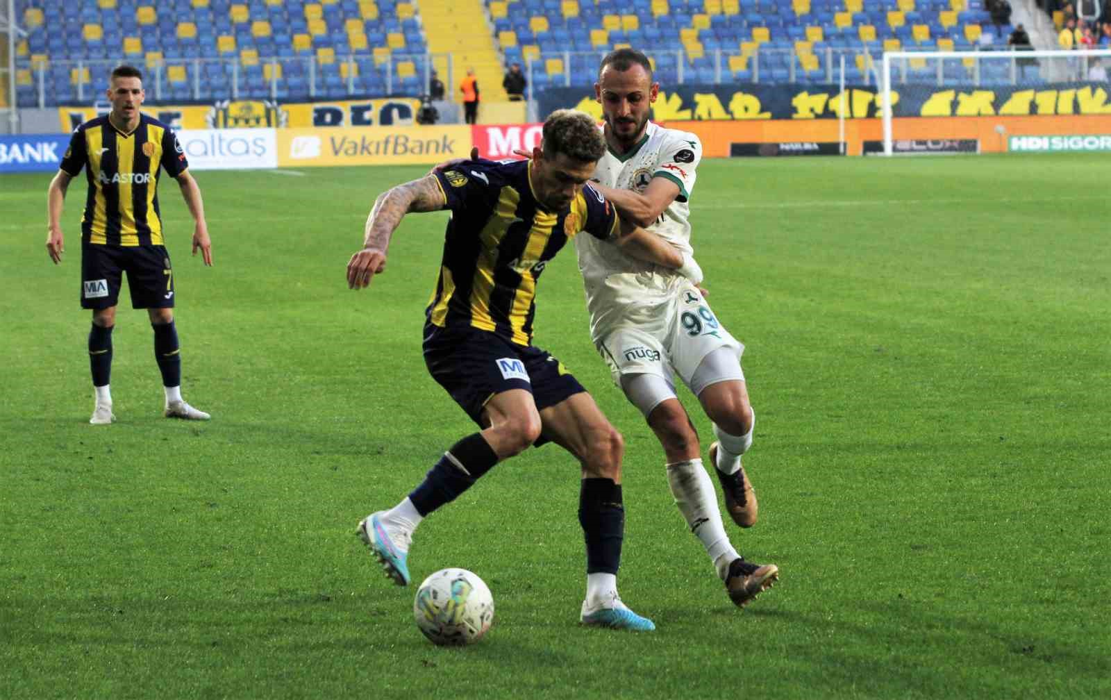 Spor Toto Süper Lig: MKE Ankaragücü: 3 - Giresunspor: 1 (Maç sonucu)