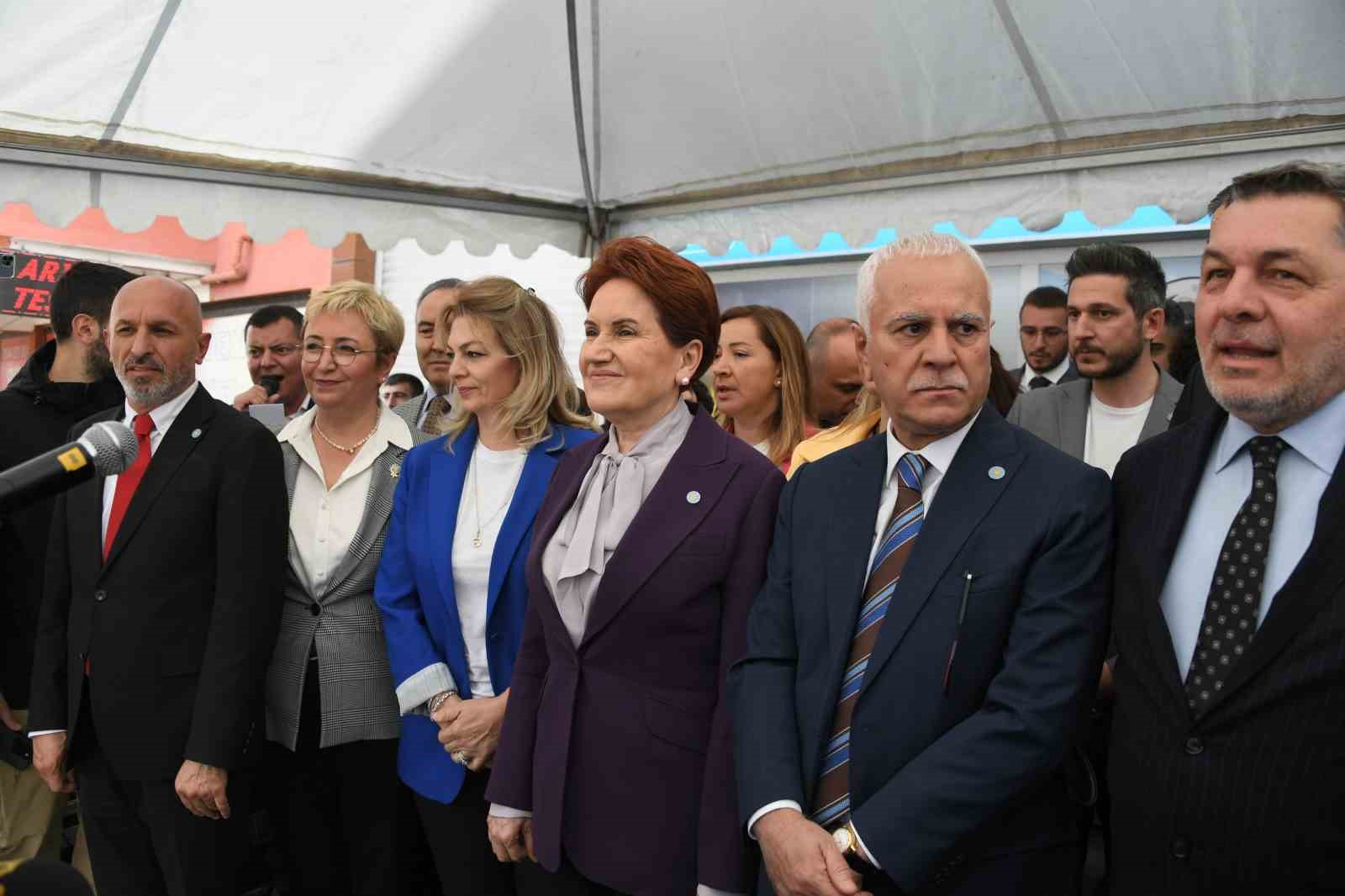 İYİ Parti lideri Akşener: “Türkiye için egosundan vazgeçen insanlarız”