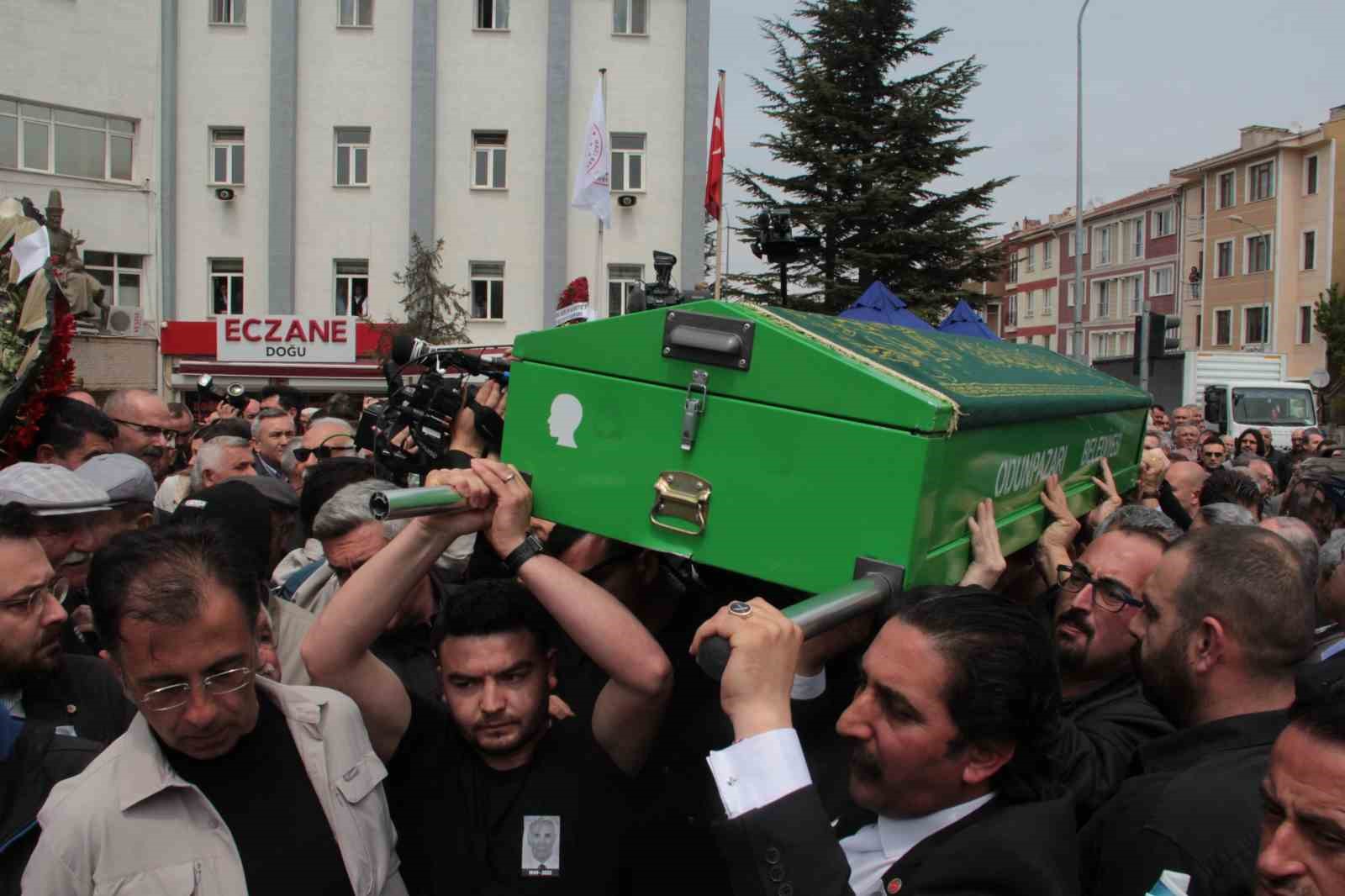 Kemal Kılıçdaroğlu kayınbiraderinin cenaze törenine katıldı