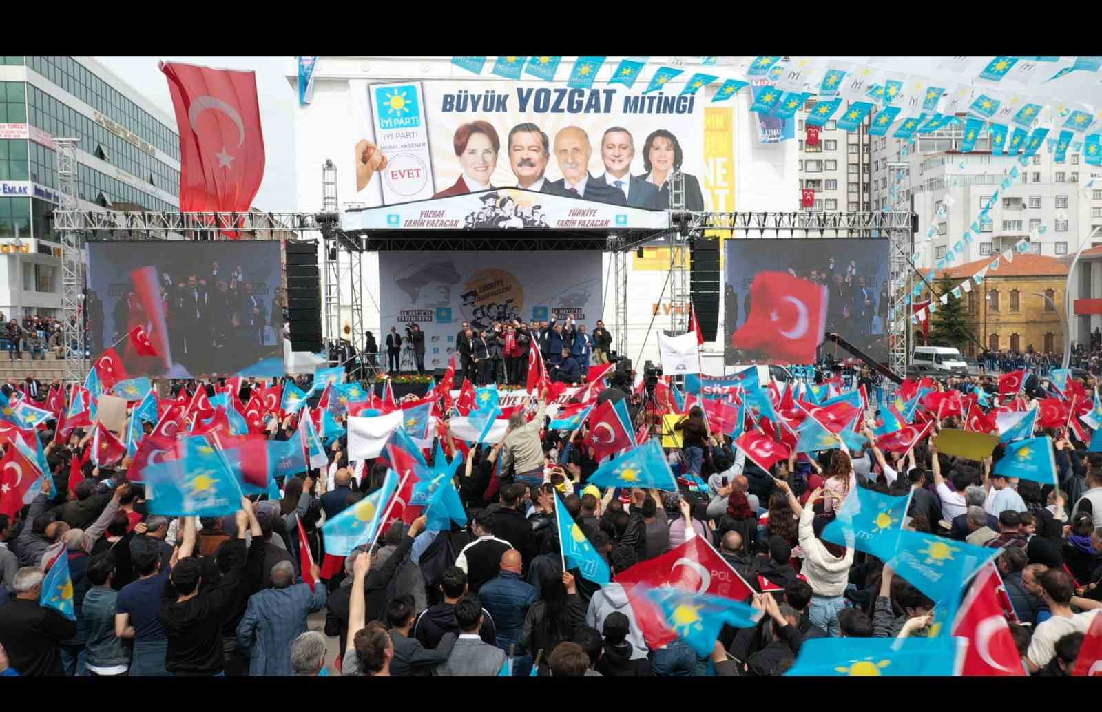 Akşener: “100 bin öğretmen ataması yapıp köy okullarını açacağız”