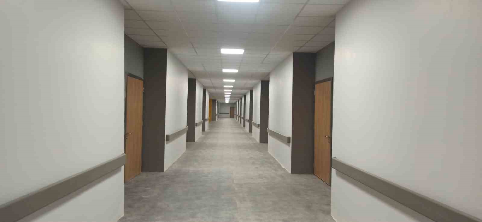 Bakan Koca, inşası süren Hatay Defne Devlet Hastanesinin son durumunu paylaştı