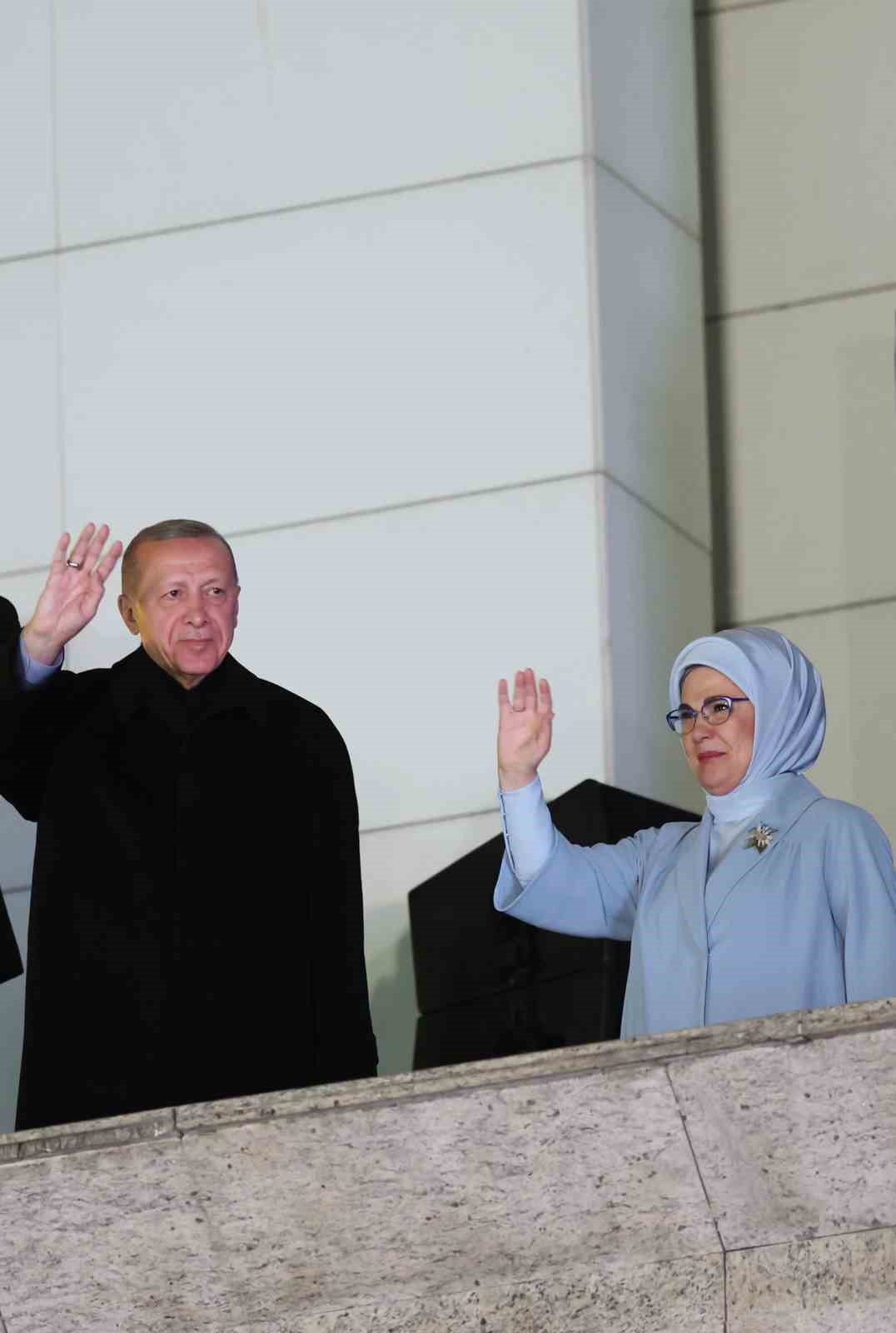 Cumhurbaşkanı Erdoğan’dan balkon konuşması