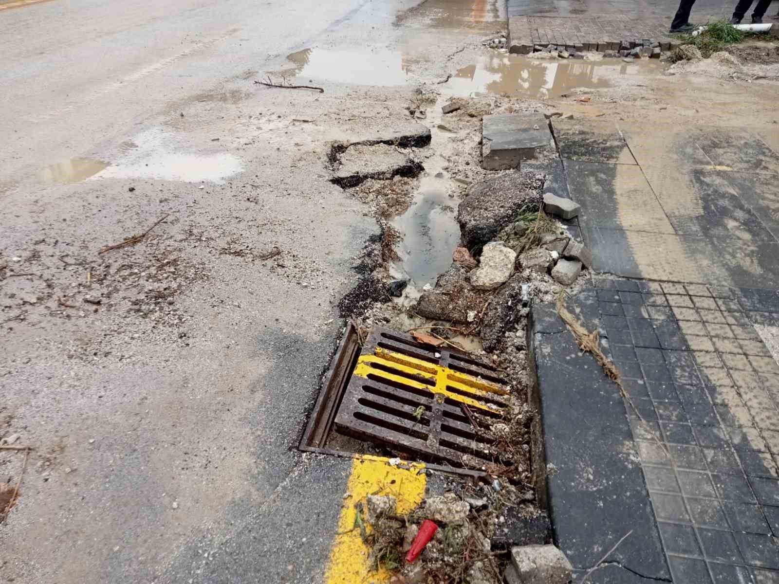 Başkent’te sel sonrası dükkanlar kullanılamaz hale geldi