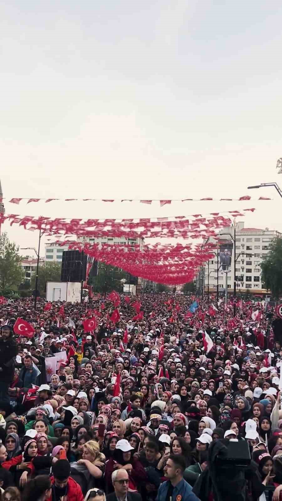 Cumhurbaşkanı Recep Tayyip Erdoğan’ın Sivas paylaşımını milyonlar izledi