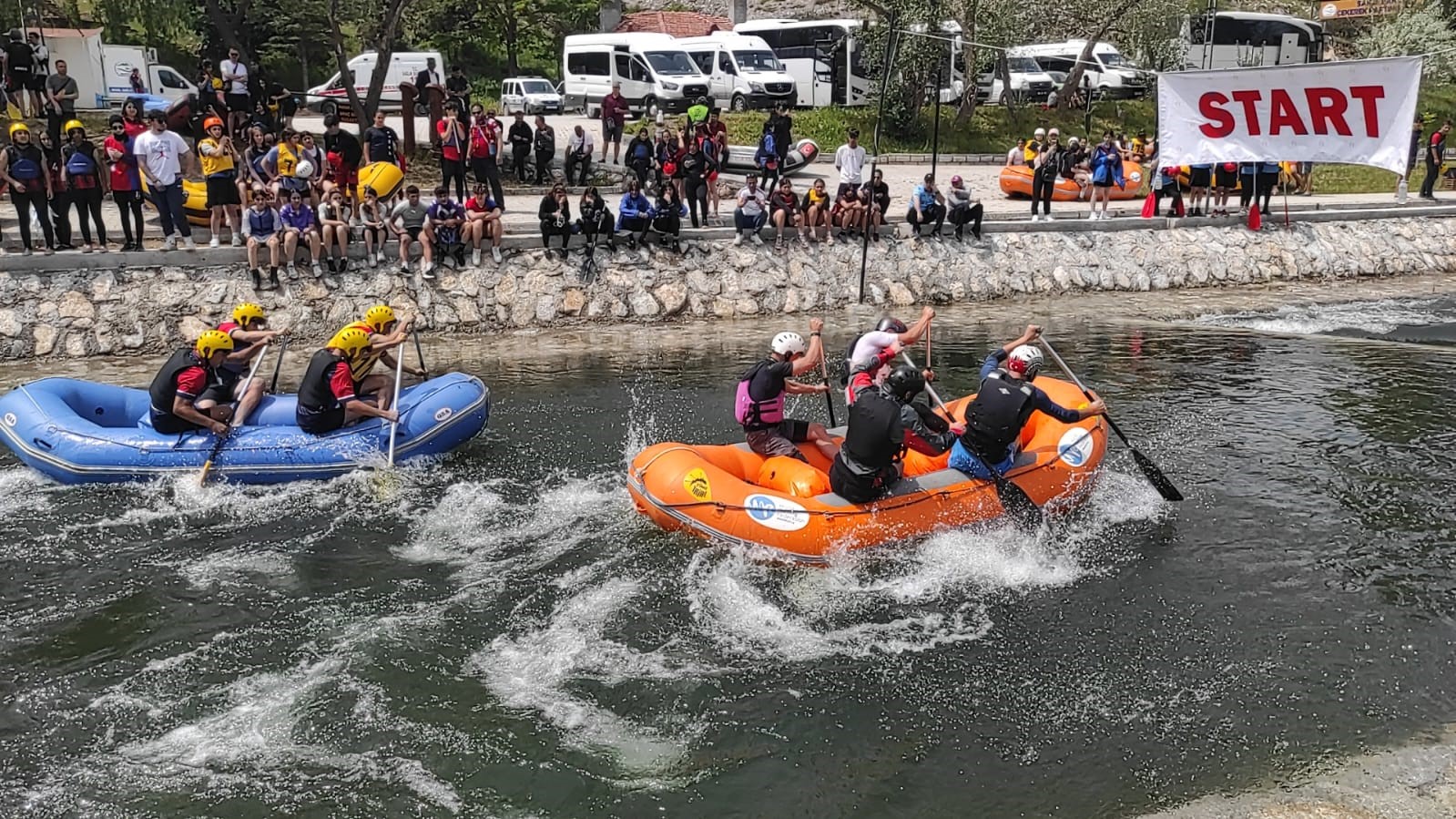 Yozgat’ta Okul Sporları Rafting Türkiye Şampiyonası müsabakaları başladı