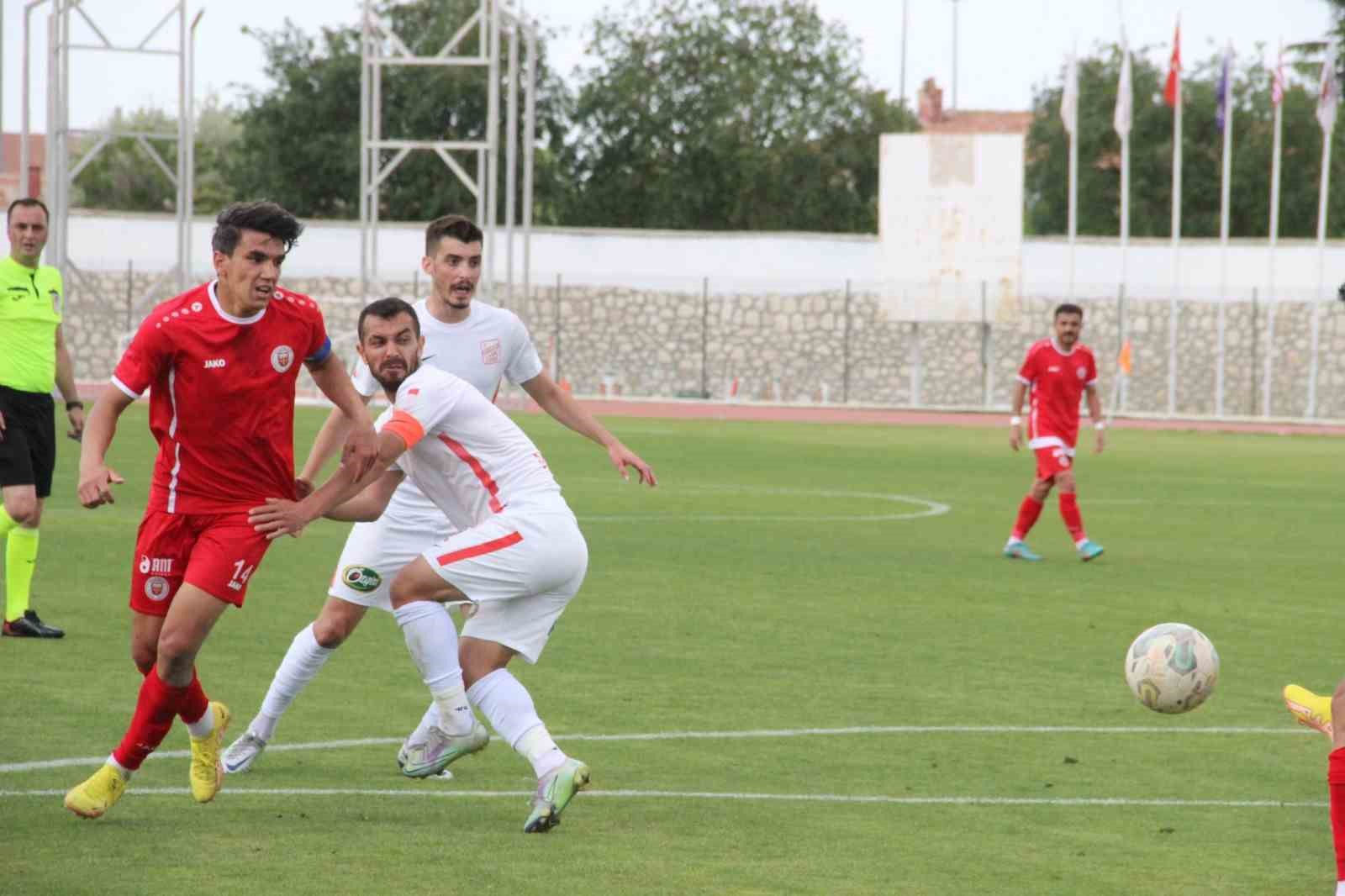 TFF 3. Lig Play-off: Karaman FK: 2 - Ayvalıkgücü Belediyespor: 1