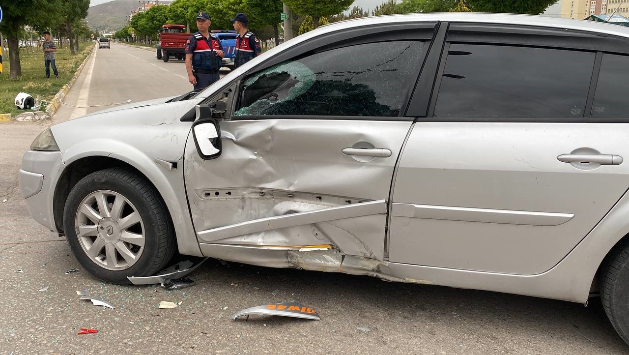 Aksaray’da otomobil ile motosiklet çarpıştı: 2 yaralı