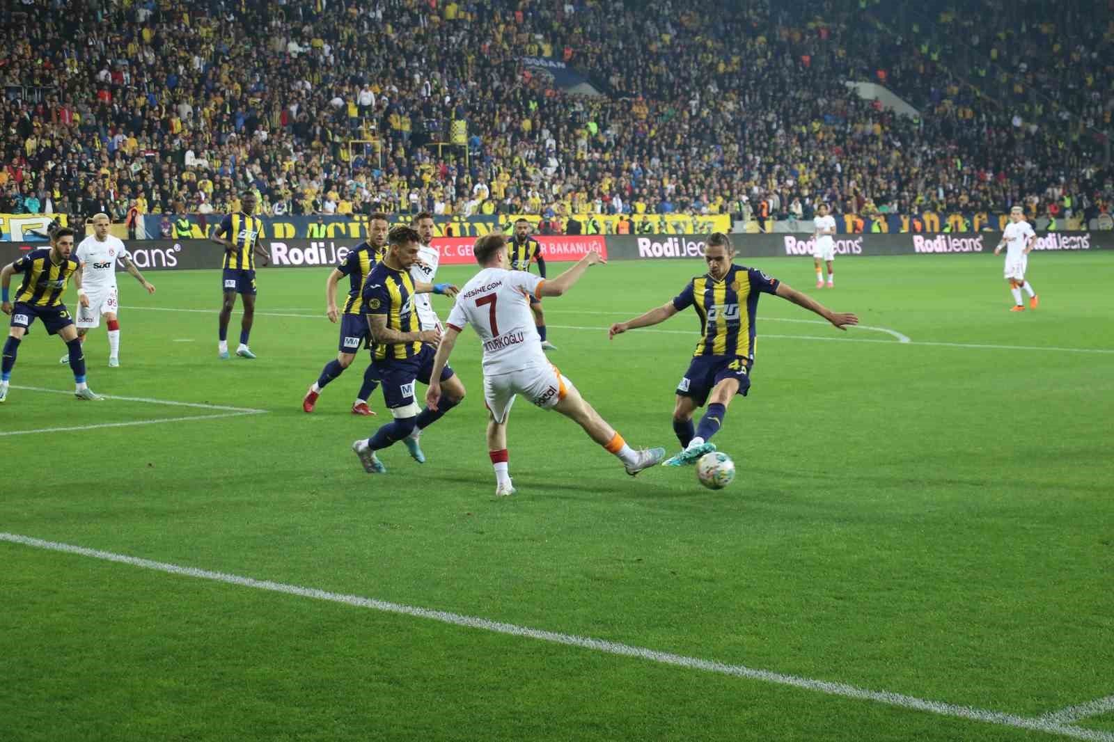 Spor Toto Süper Lig: MKE Ankaragücü: 1 - Galatasaray: 1 (Maç devam ediyor)