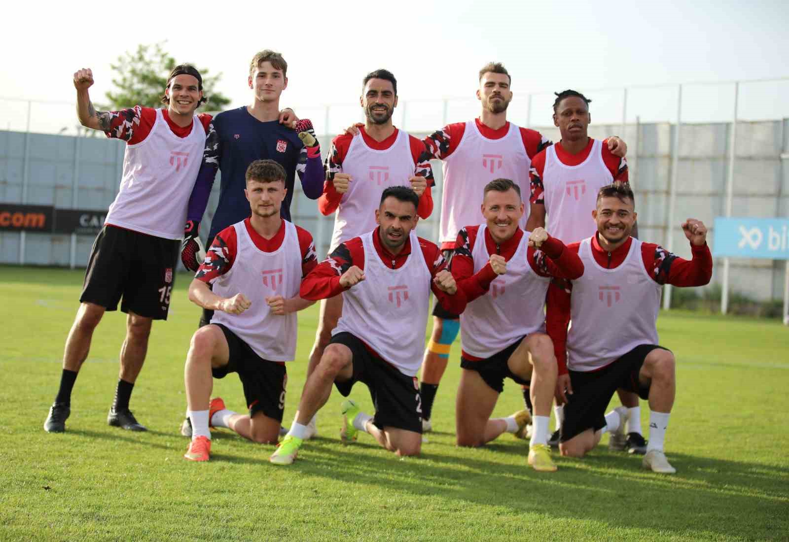 Sivasspor’da 3 günlük izin sona erdi