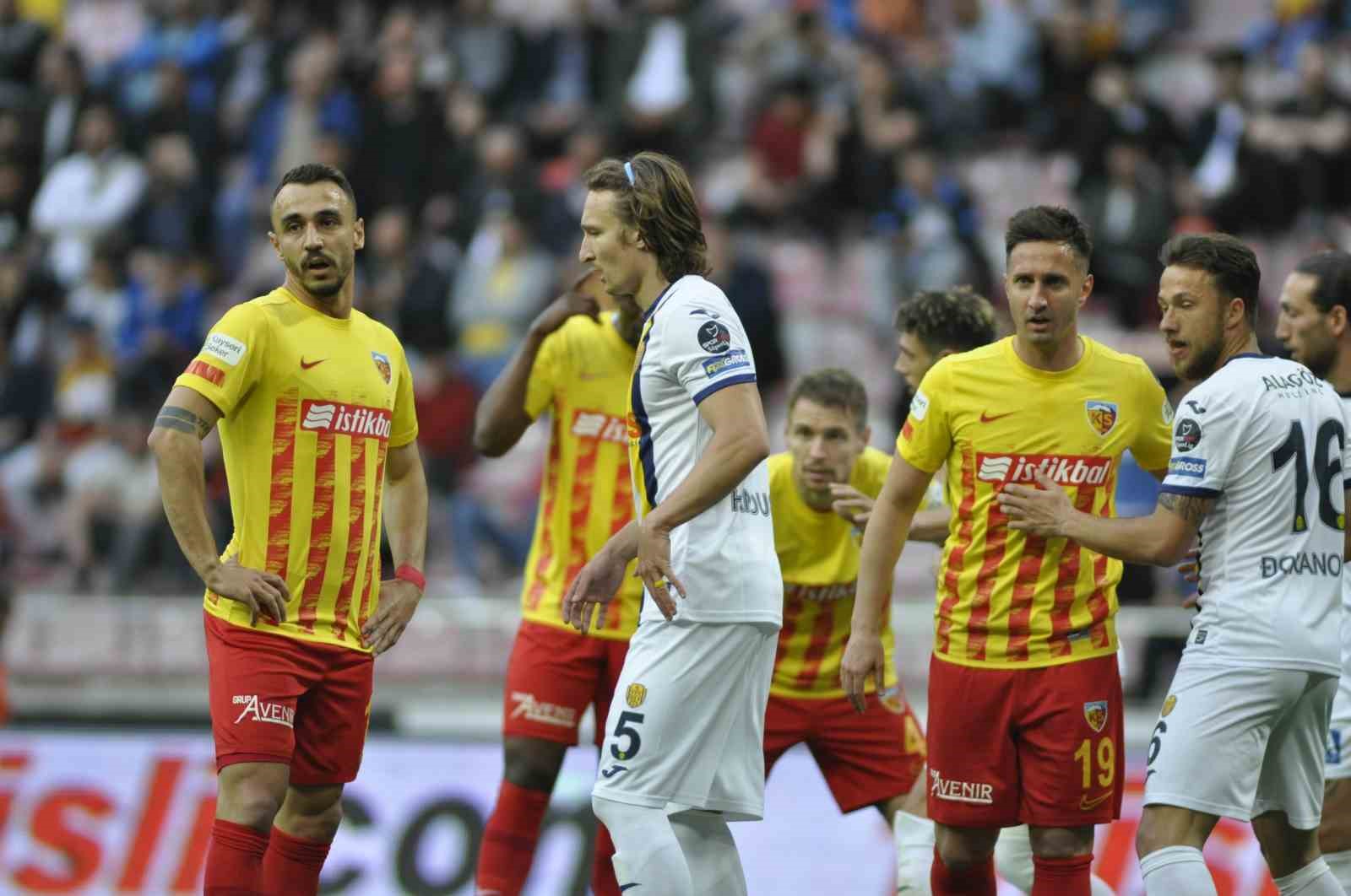 Spor Toto Süper Lig: Kayserispor: 0 - MKE Ankaragücü: 1 (Maç devam ediyor)