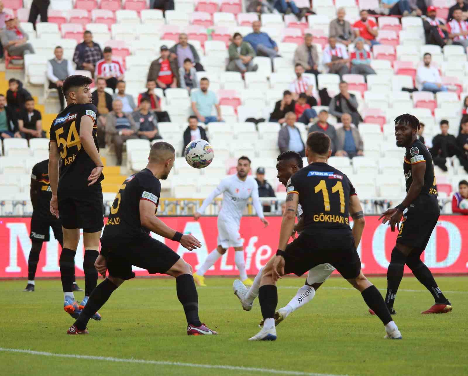 Spor Toto Süper Lig: DG Sivasspor: 1 - Kayserispor: 1 (Maç sonucu)