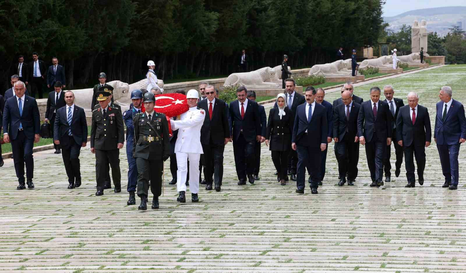 Cumhurbaşkanlığı Kabinesi Anıtkabir’de