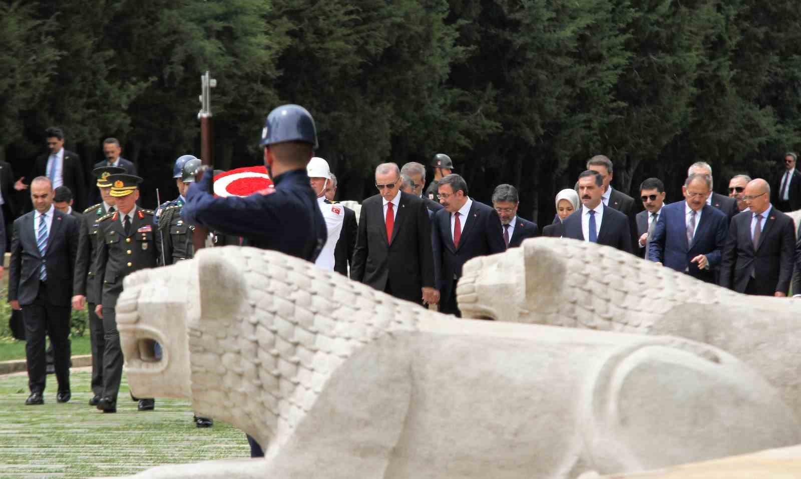 Cumhurbaşkanlığı Kabinesi Anıtkabir’de