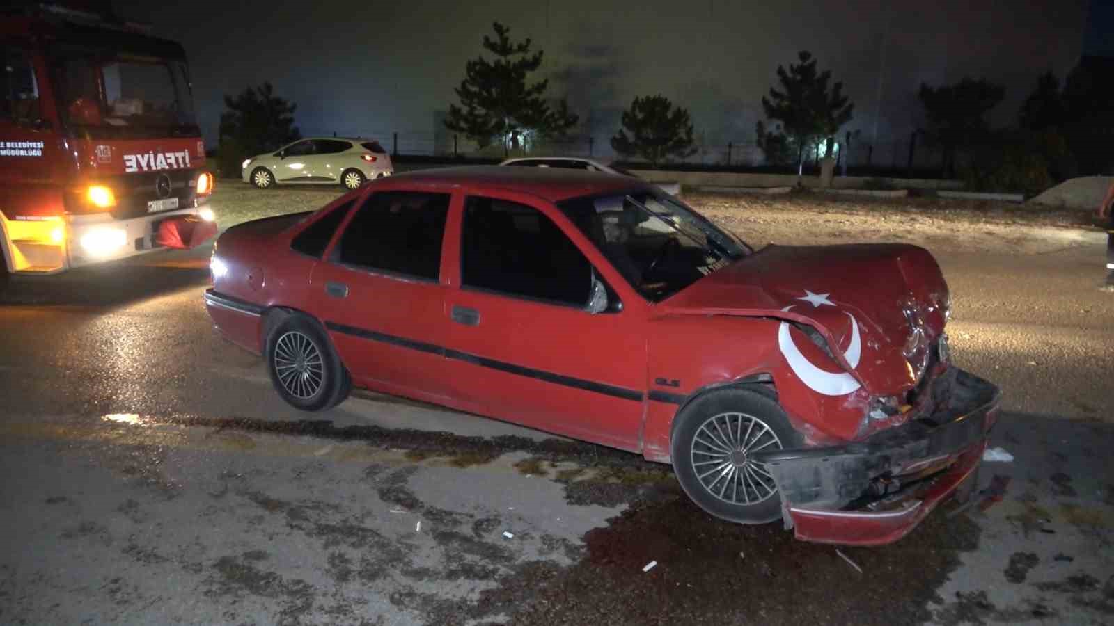 Kırıkkale’de iki otomobil çarpıştı: 4 yaralı