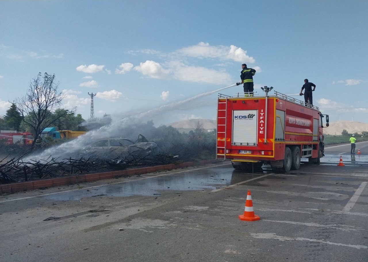 Konya’da kavşakta otomobiller çarpıştı: 1 ölü, 1 yaralı