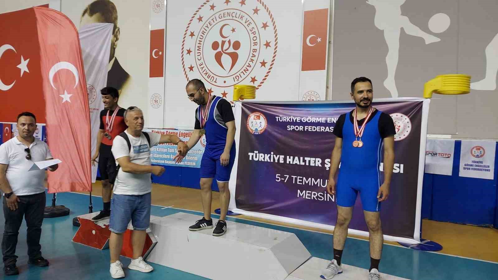 Görme Engelli sporcular şampiyonadan 4 madalya ile döndü