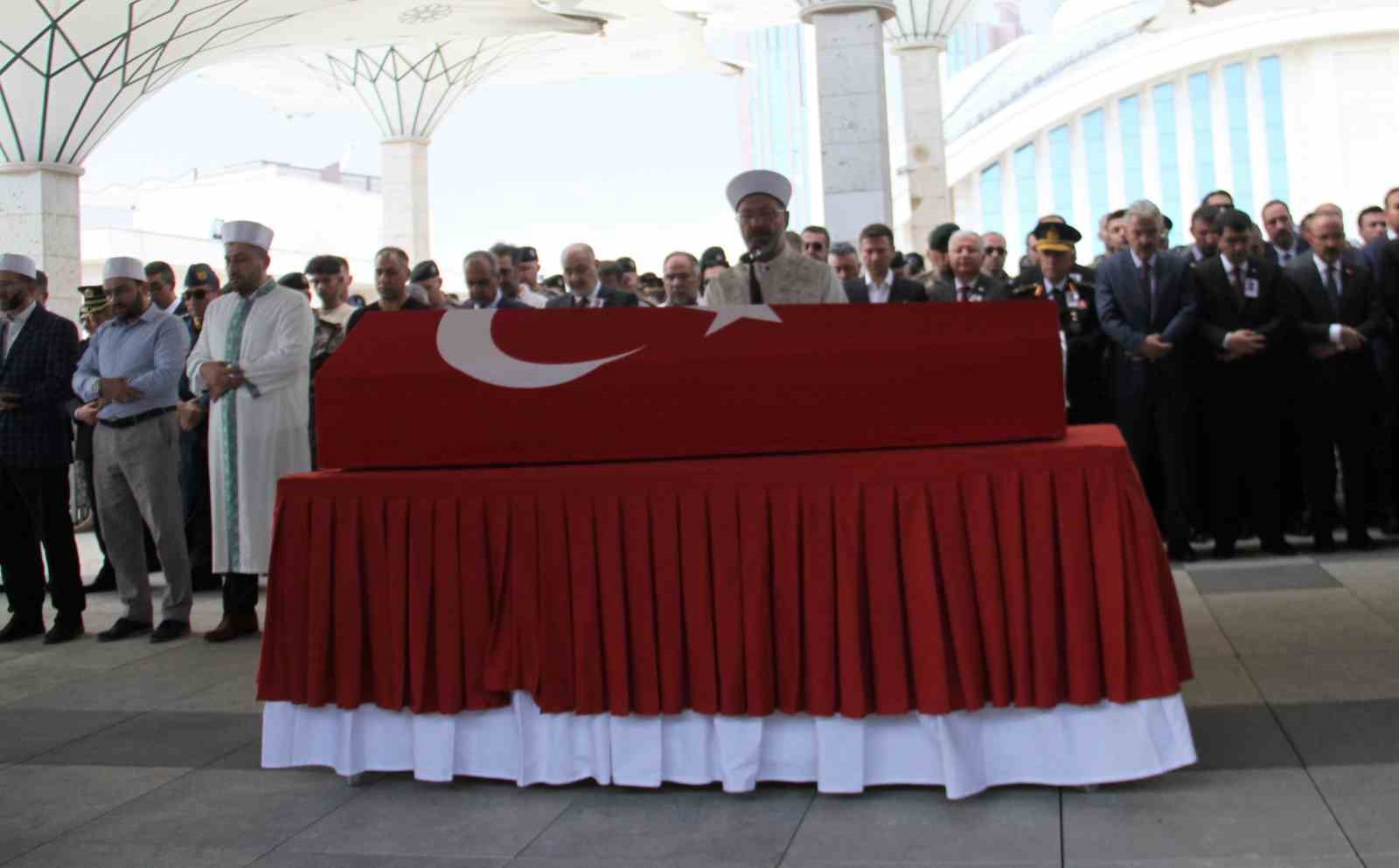 Şehit Polis Yusuf Çağatay Sanalp son yolcuğuna uğurlandı