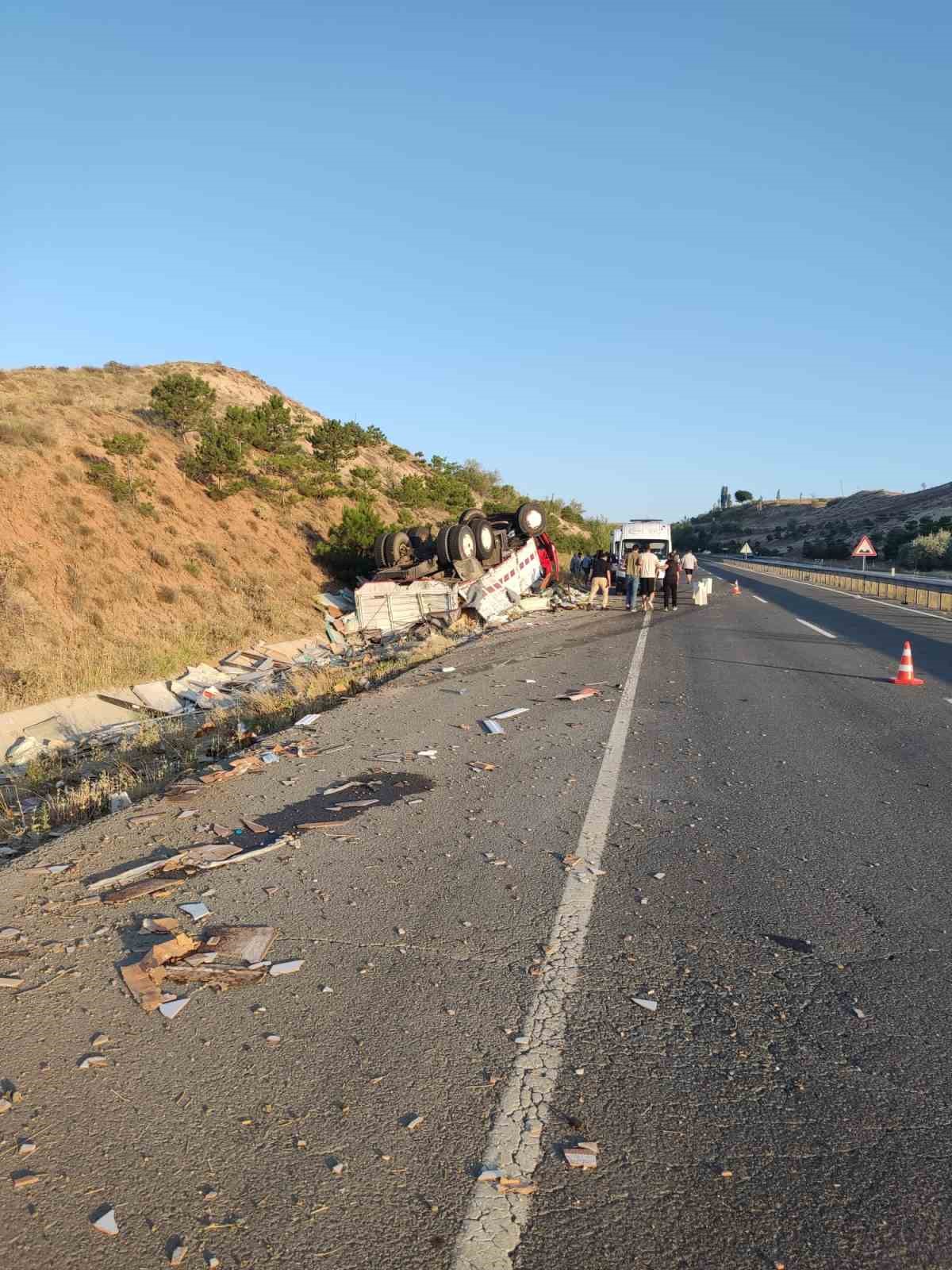 Kırıkkale’de iki kamyon çarpıştı: 1 ölü, 2 yaralı